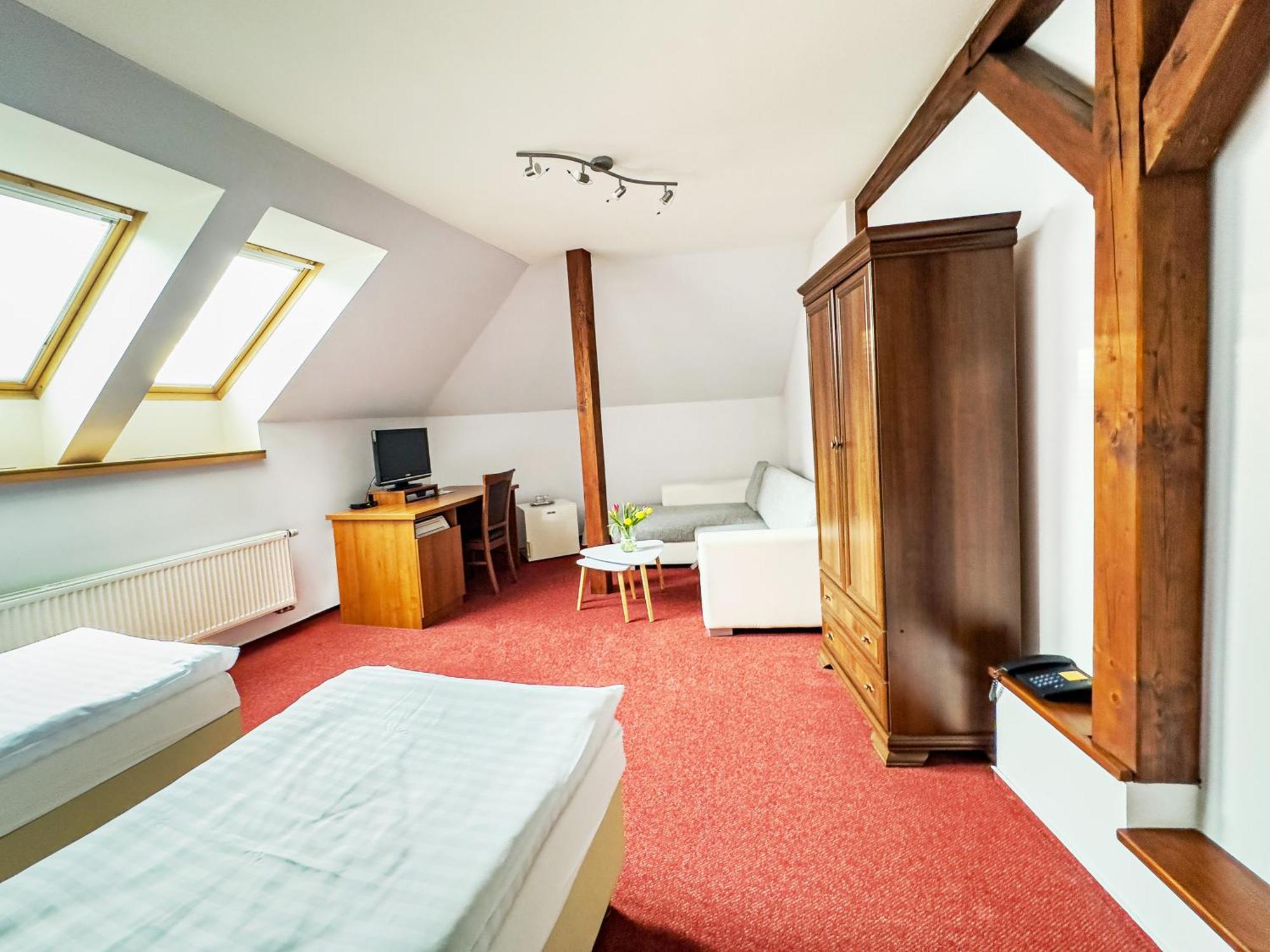 Hotel Ruzek Хранице Екстериор снимка