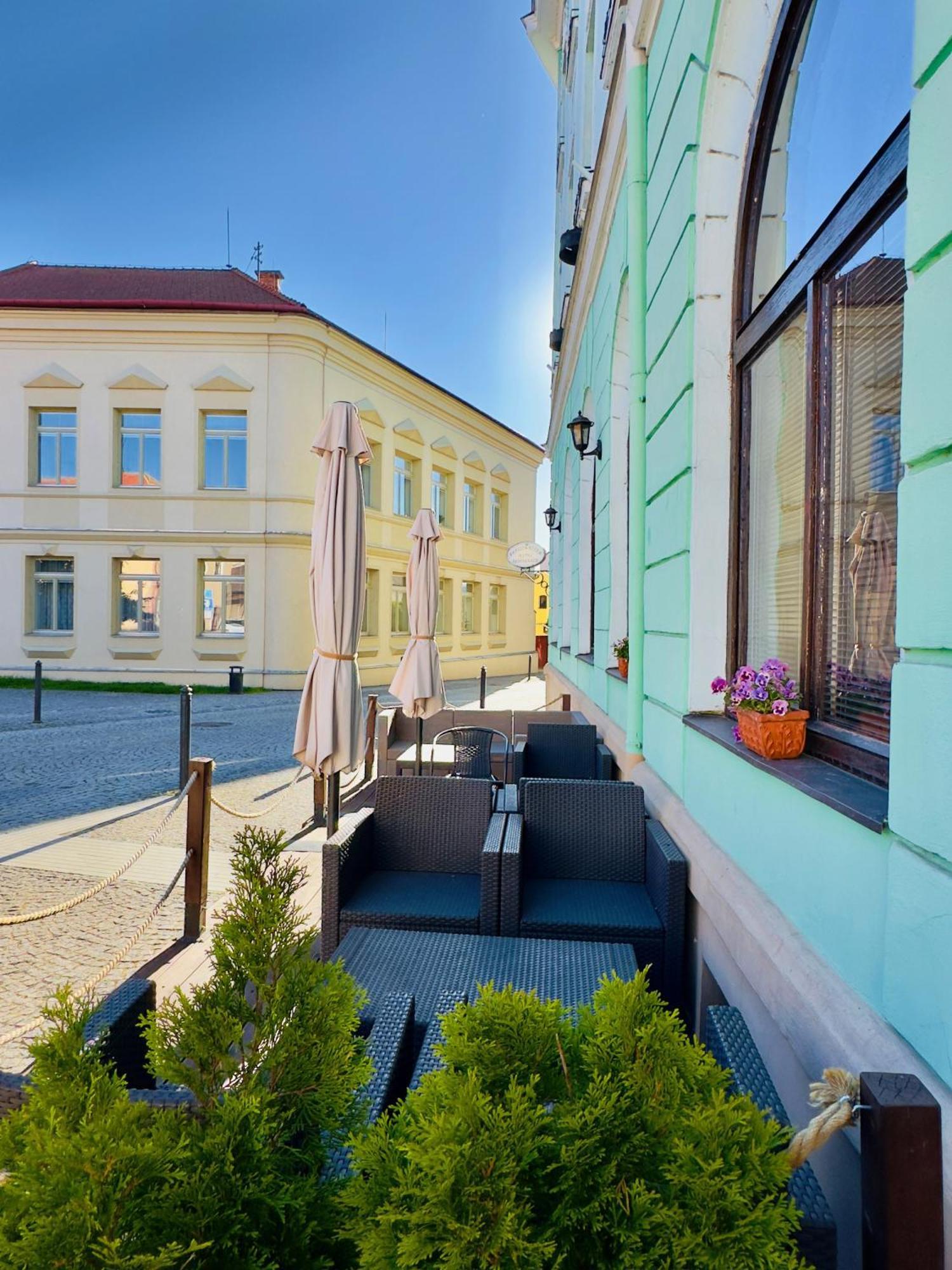 Hotel Ruzek Хранице Екстериор снимка