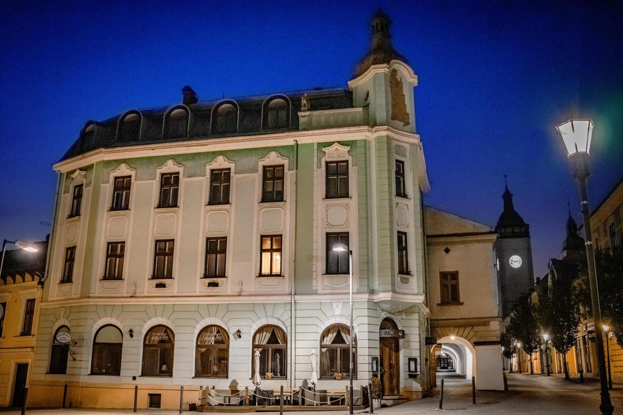 Hotel Ruzek Хранице Екстериор снимка