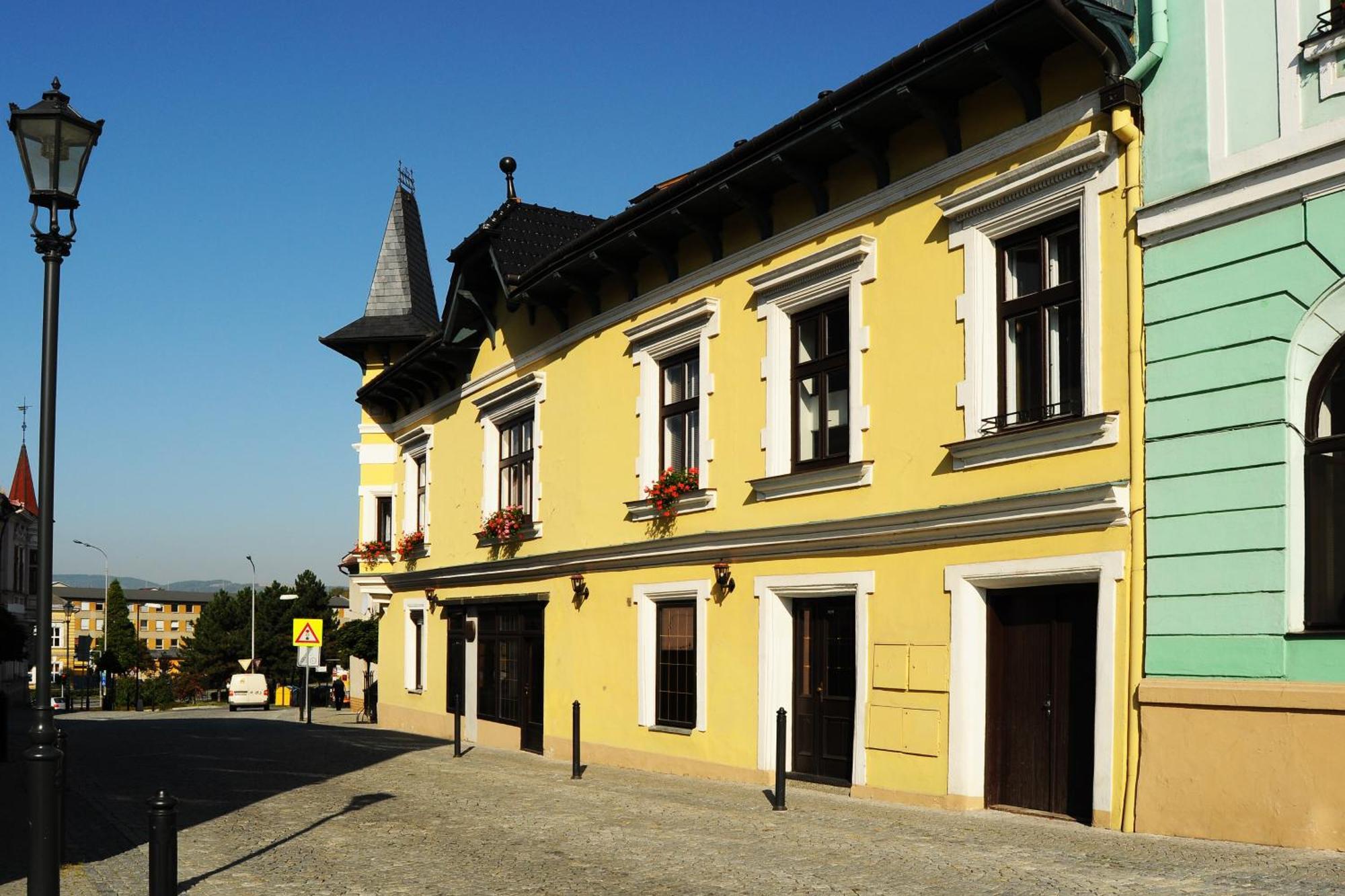 Hotel Ruzek Хранице Екстериор снимка