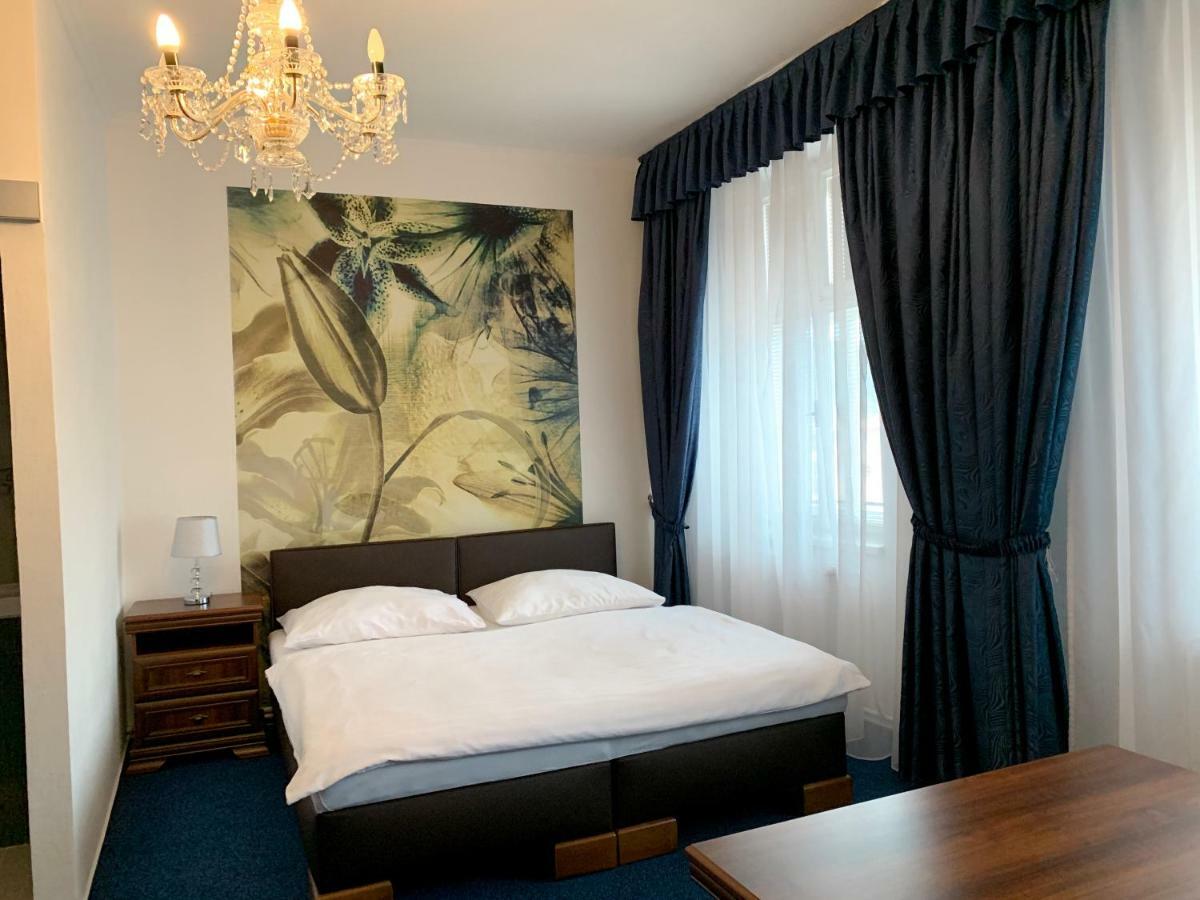Hotel Ruzek Хранице Екстериор снимка